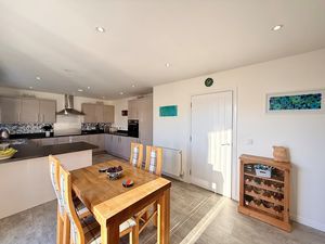 Photo 5- click for photo gallery